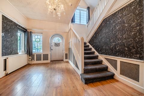 undefined, The Crescent, Solihull, West Midlands, B91