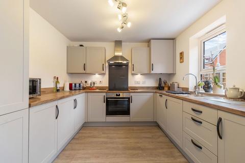 4 bedroom detached house for sale, Ruskin Avenue, Ledbury, Herefordshire, HR8