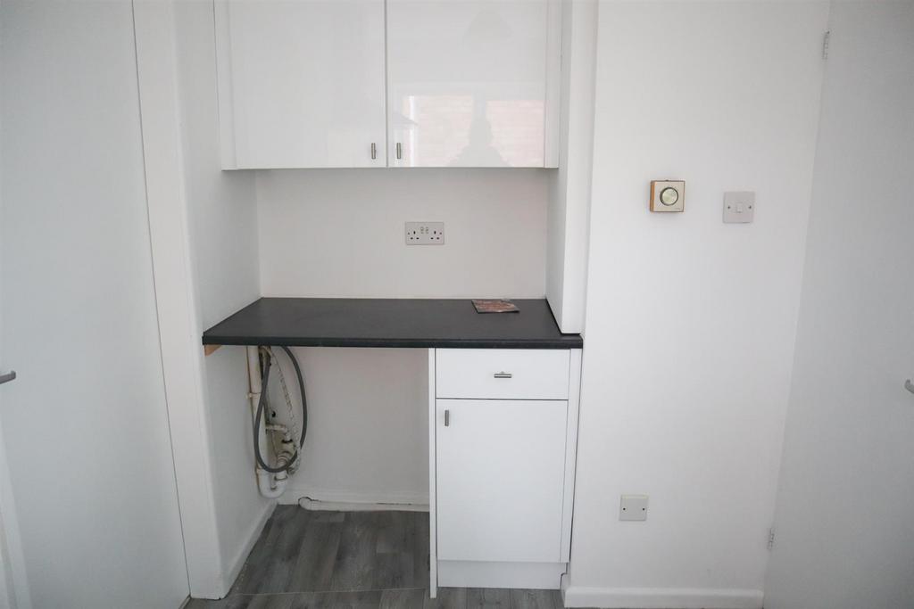 Another Angle Of The Kitchen