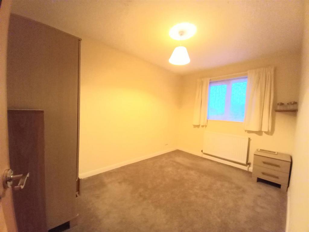 9 Hawthorn Park Bed 2.jpg