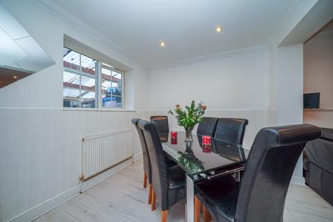 4 bedroom detached house for sale, Lockhart Close, Dunstable, LU6