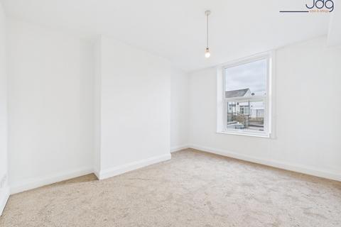 2 bedroom apartment to rent, Marine Road West, Morecambe, LA3