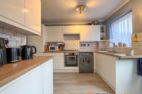 3 bedroom detached house for sale, Robinson Close, Newark NG24