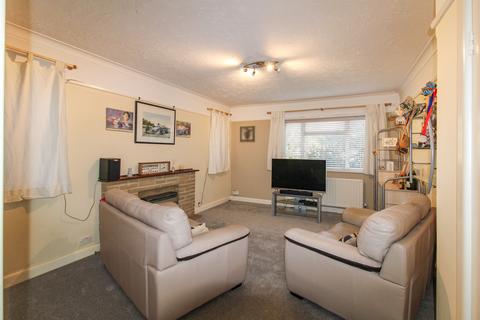 2 bedroom apartment for sale, Kings Court,  Farnborough , GU14