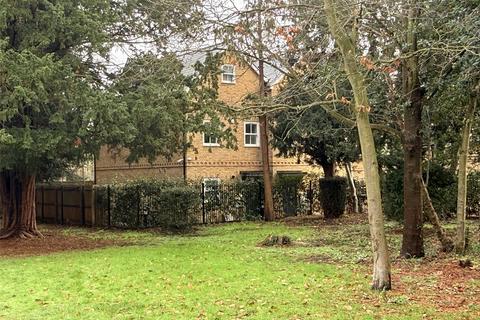 3 bedroom terraced house to rent, Churchgate, Cheshunt, Waltham Cross, Hertfordshire, EN8