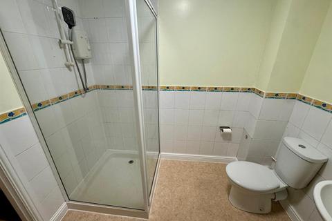 1 bedroom maisonette to rent, King Edward Court, Stourbridge Road, Halesowen