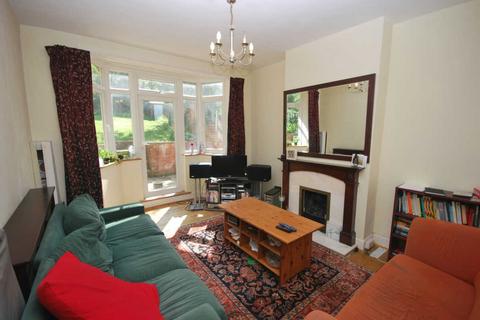 5 bedroom house share to rent, Room in SE22!