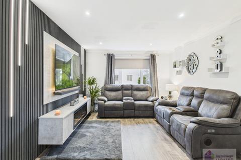 4 bedroom end of terrace house for sale, Saskatoon Place, East Kilbride G75