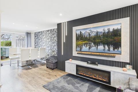 4 bedroom end of terrace house for sale, Saskatoon Place, East Kilbride G75