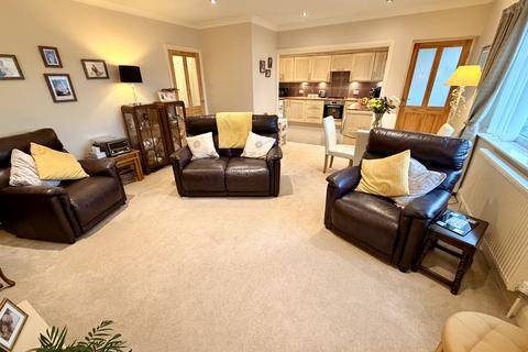 2 bedroom apartment for sale, Argyll Court, North Shore FY2