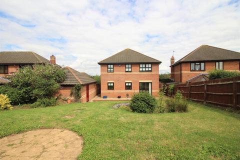 Frithwood Crescent, Kents Hill