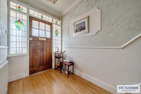 3 bedroom semi-detached house for sale, Lulworth Road, Welling
