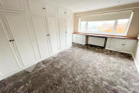 3 bedroom detached house to rent, The Reddings, Mill Hill, NW7