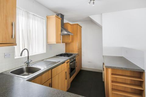 2 bedroom maisonette to rent, Bracknell RG12