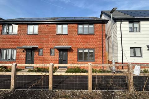 undefined, Gethin Grove, Crowthorne, Berkshire, RG45