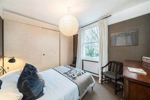 2 bedroom flat for sale, Manor Avenue, London SE4