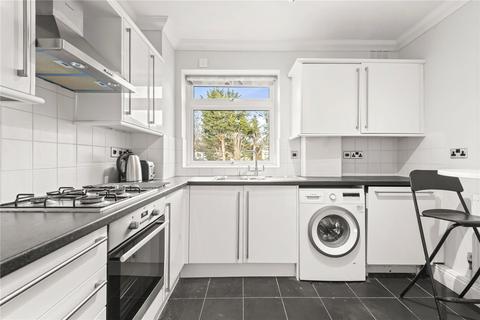 2 bedroom apartment to rent, Nightingale Lane, SW12