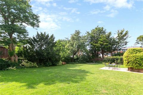 2 bedroom apartment to rent, Nightingale Lane, SW12