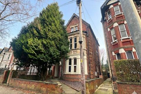 1 bedroom flat for sale, Clapham Road, Bedford MK41