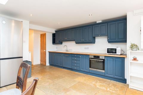 undefined, Hitchin SG4