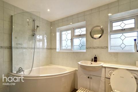 4 bedroom detached house to rent, Greygoose Park, Harlow