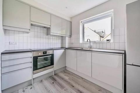 1 bedroom flat to rent, Bromley Grove, Bromley, BR2
