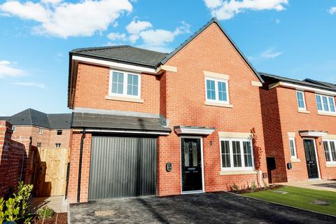 4 bedroom detached house to rent, at Lunts Heath, Lunts Heath Road, Widnes WA8