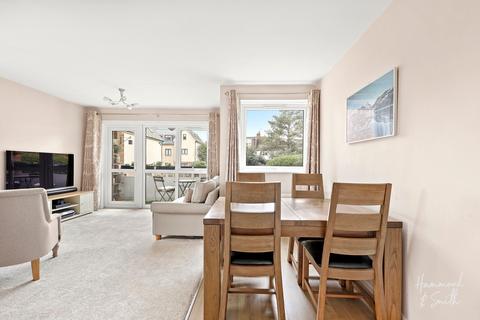 1 bedroom apartment for sale, Cedar Court, Epping CM16