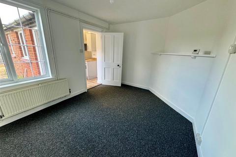3 bedroom terraced house to rent, Elveden, Thetford, Suffolk, IP24