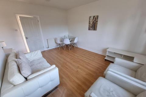 2 bedroom apartment to rent, School Avenue, Aberdeen, AB24
