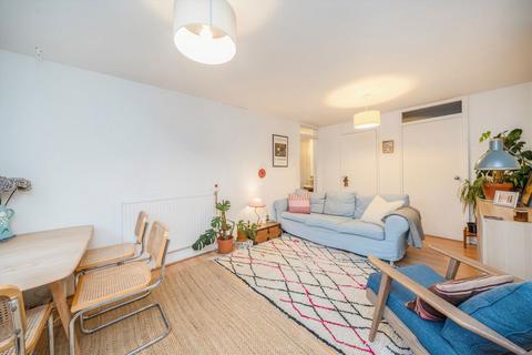 1 bedroom flat to rent, Chicksand Street, London E1
