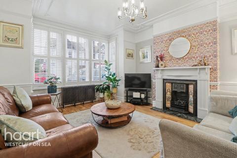 4 bedroom semi-detached house for sale, Cranley Road, Westcliff-On-Sea