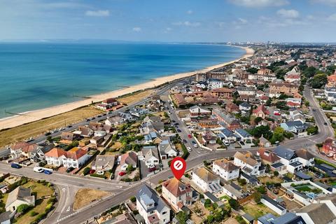 6 bedroom detached house for sale, Southbourne