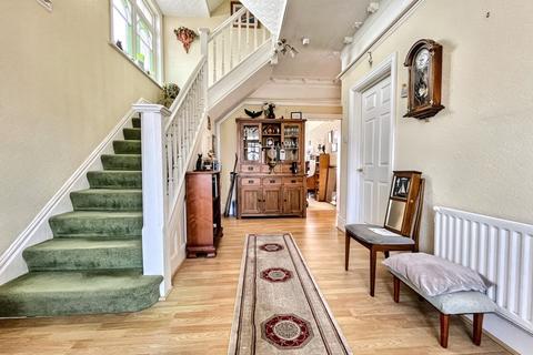 6 bedroom detached house for sale, Southbourne