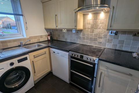 2 bedroom terraced house to rent, Trenchard Way, Chickerell, Weymouth