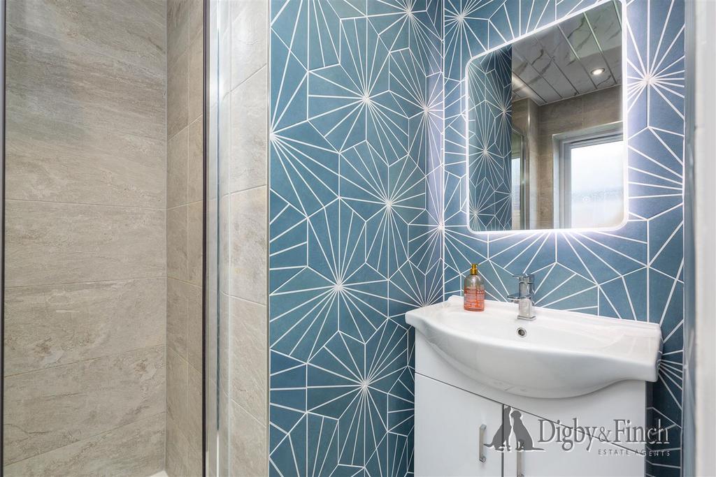 Elterwater Drive, Gamston, NG2 6 PX