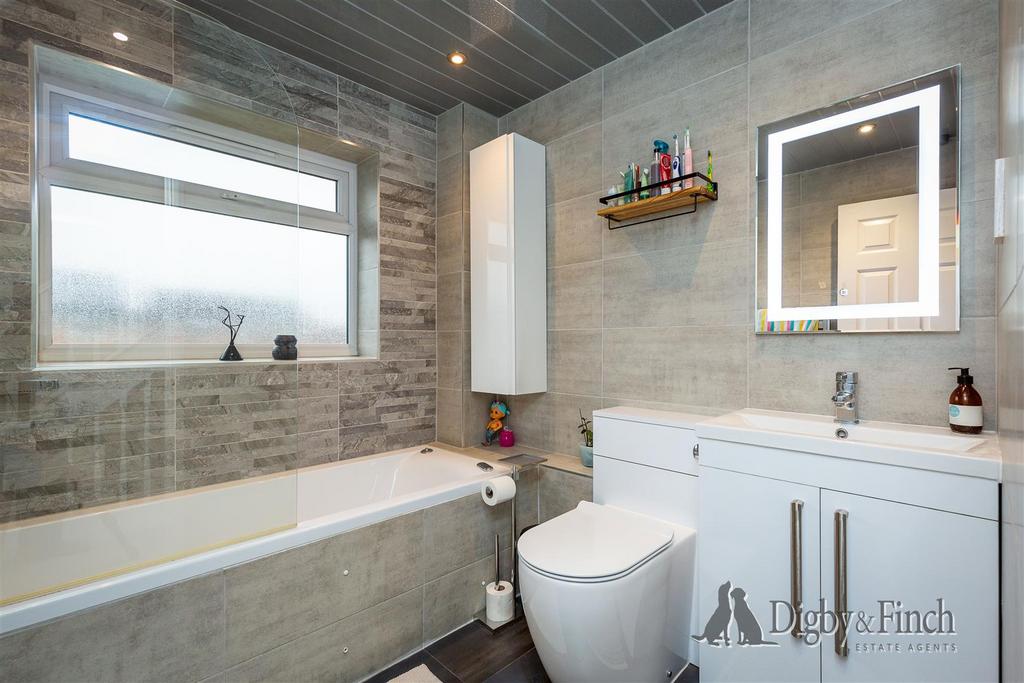 Elterwater Drive, Gamston, NG2 6 PX