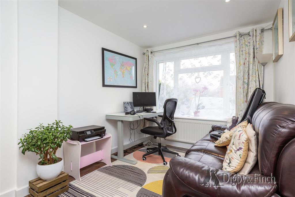 Elterwater Drive, Gamston, NG2 6 PX