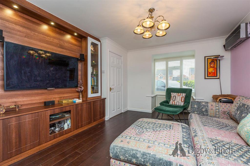Elterwater Drive, Gamston, NG2 6 PX