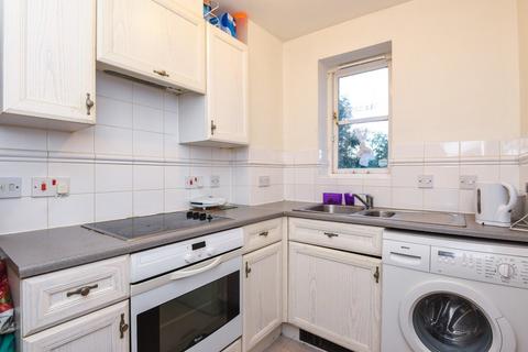 1 bedroom flat to rent, Clarence Close, New Barnet, Barnet, EN4
