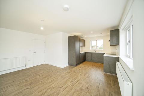 2 bedroom flat to rent, Goodwood Crescent, Crowthorne, RG45