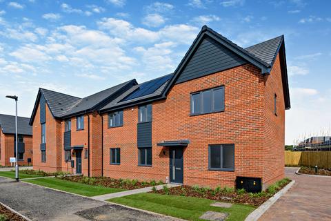 2 bedroom flat to rent, Ireland Road, Crowthorne, RG45