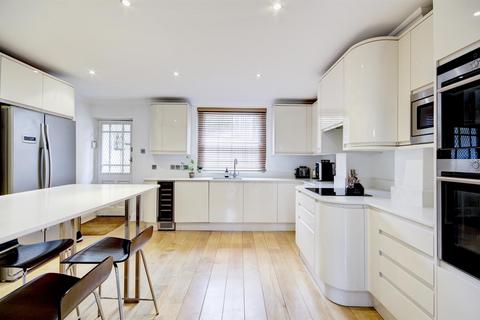 undefined, Queens Grove, St John's Wood, NW8