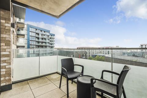 1 bedroom flat to rent, Pear Tree Way, Greenwich, SE10