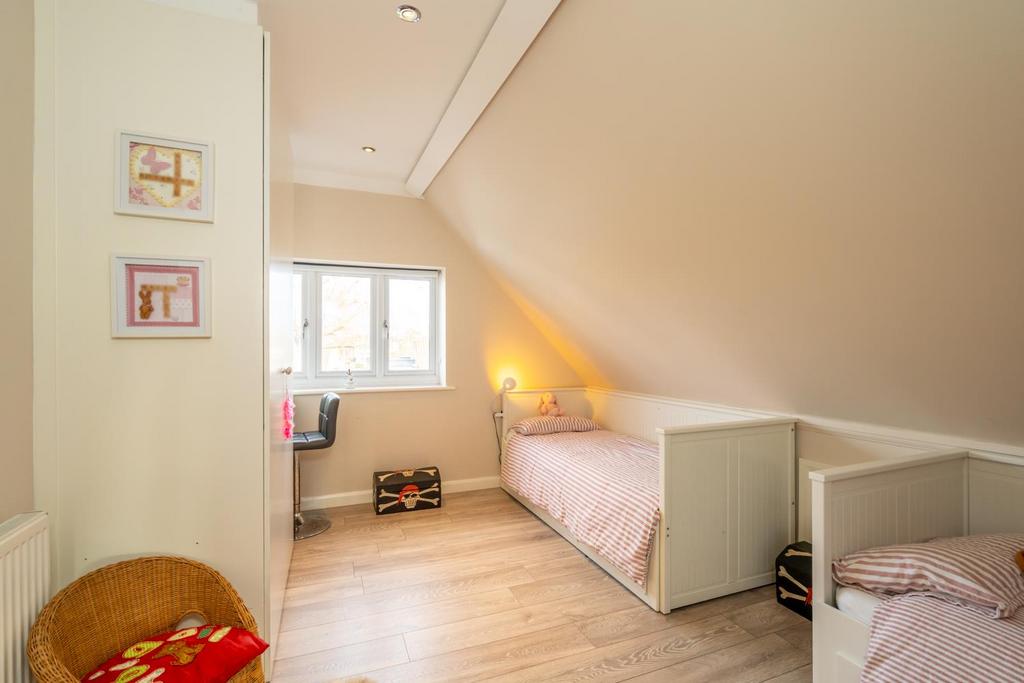 Bedroom 3.jpg