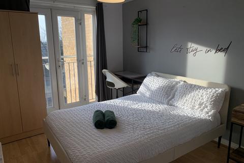 2 bedroom apartment to rent, Fusion 3, 14 Middlewood Street, Salford, M5