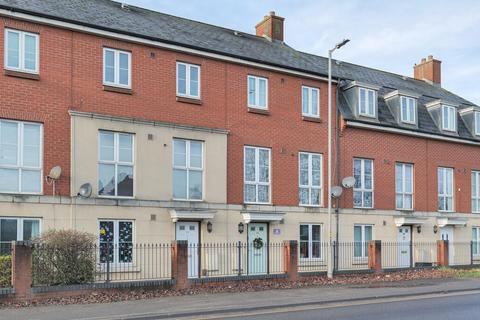 4 bedroom terraced house for sale, Beanacre Road, Melksham SN12
