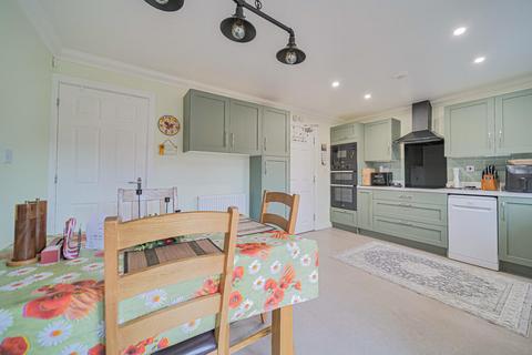 4 bedroom terraced house for sale, Beanacre Road, Melksham SN12