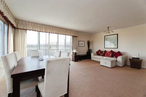 2 bedroom apartment for sale, New Wanstead, London E11