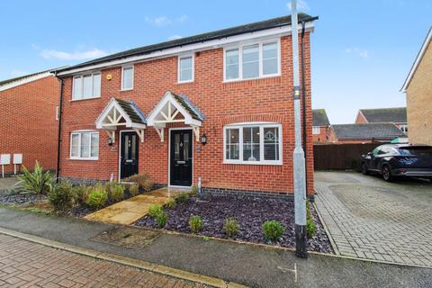 3 bedroom semi-detached house for sale, Poppy Close, Leicester LE8